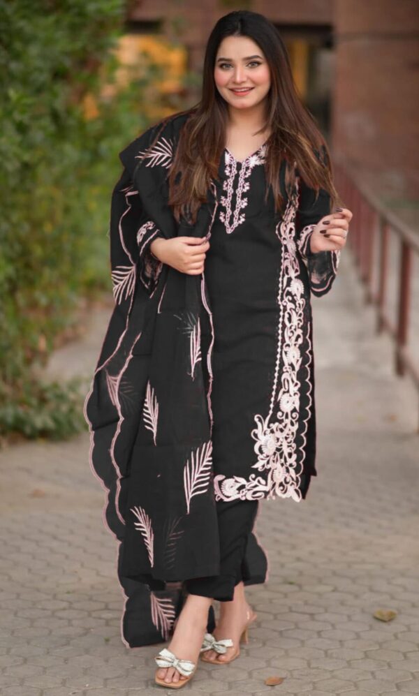 Embroidered 3PC Women's Suit